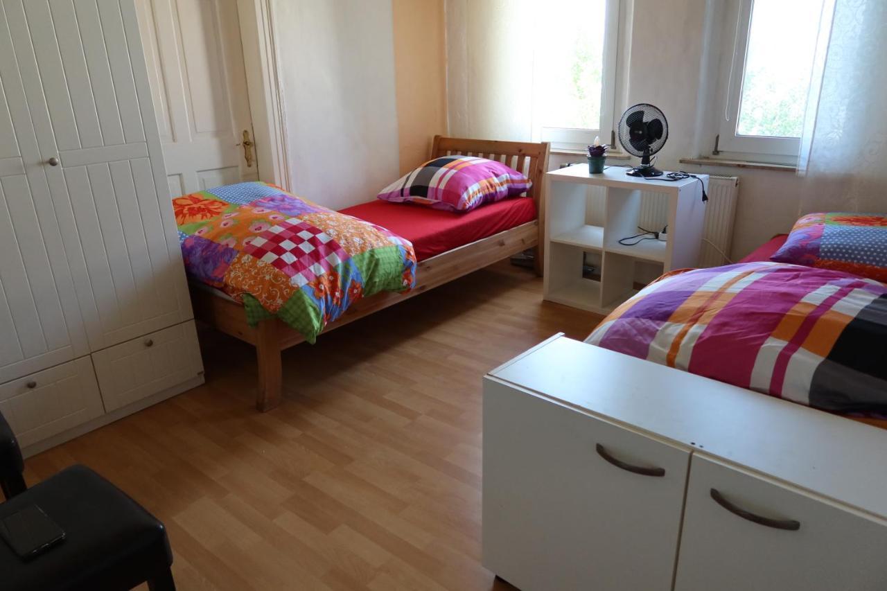 Ferienwohnung Im Einfamilienhaus, Automobil Und Robert Schumann Stadt Zwickau Ngoại thất bức ảnh